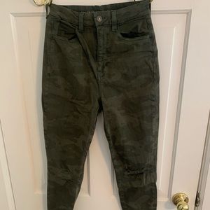 American Eagle Curvy High Waisted Jeans